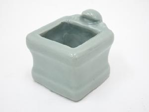 青磁一閑人蓋置